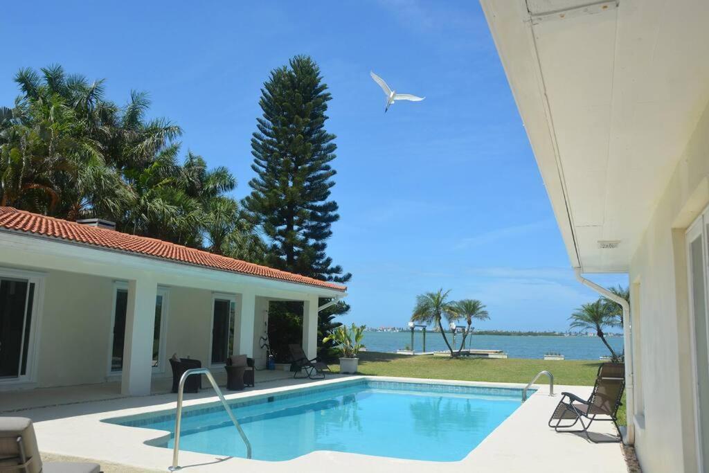 Perfecto'S Retreat- Luxury Cabin Villa San Petersburgo Exterior foto
